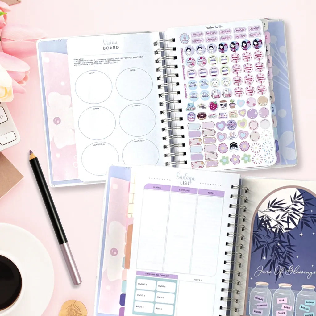 DG Islamic Undated Planner : Petals of DUA