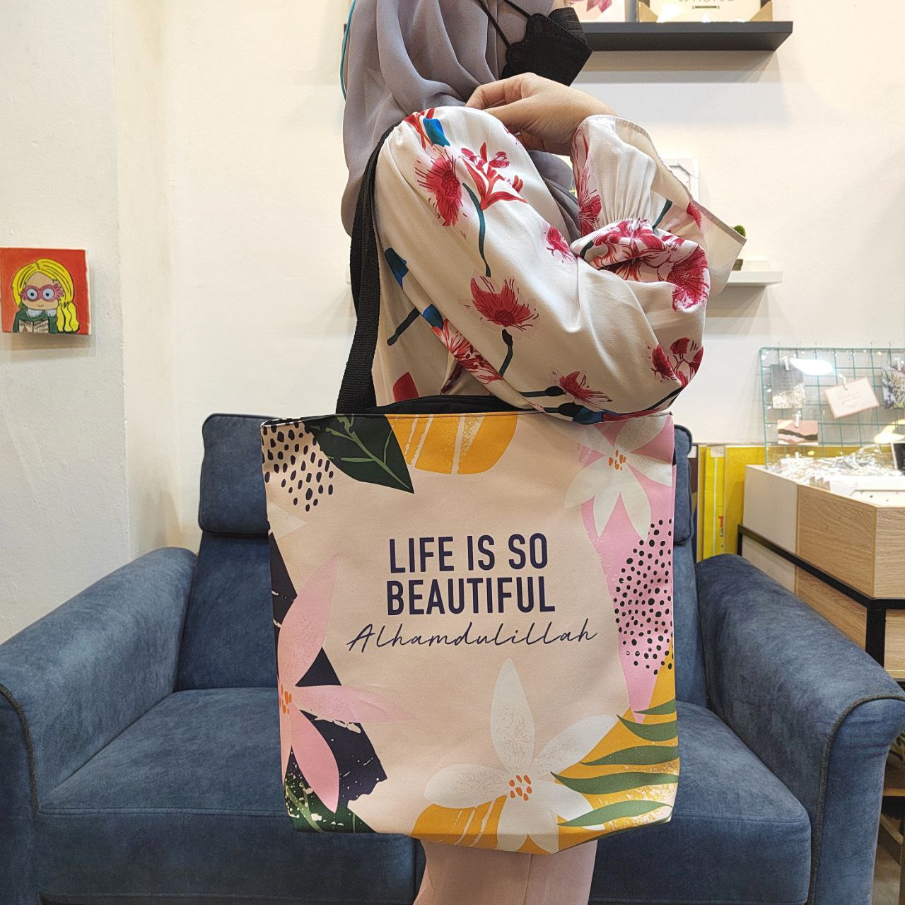 DG Totebag Life is Beautiful Alhamdulillah